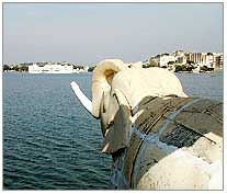 Lake Palace, Udaipur Rajasthan Tourism